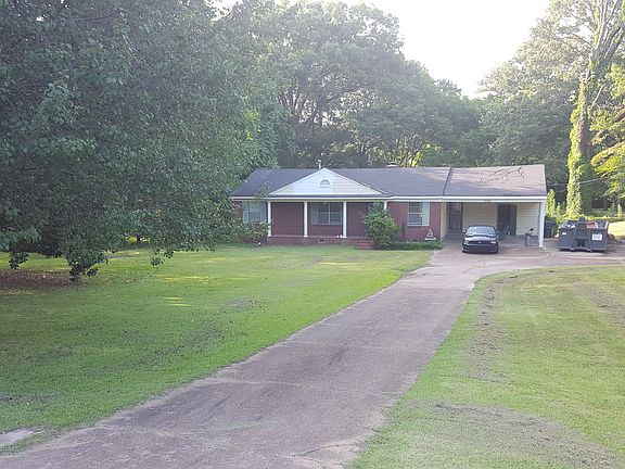 Off road. Beautiful front lawn