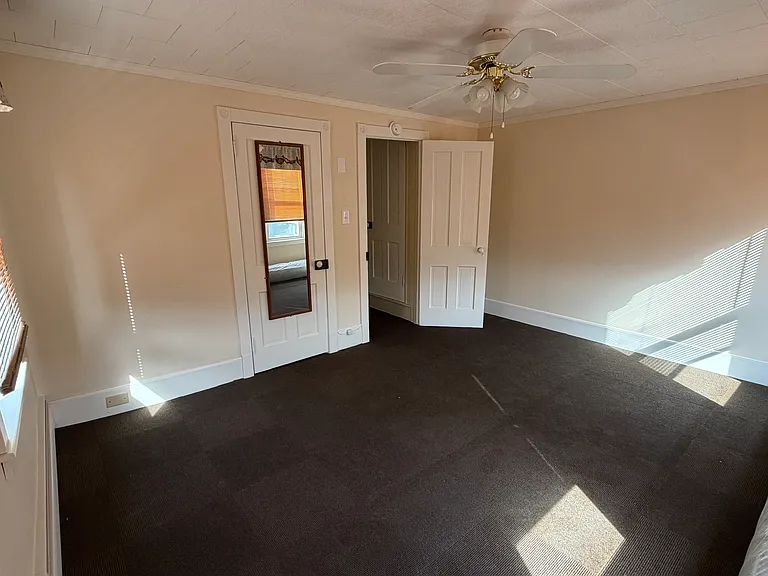 137 S Margaretta St — Photo 6