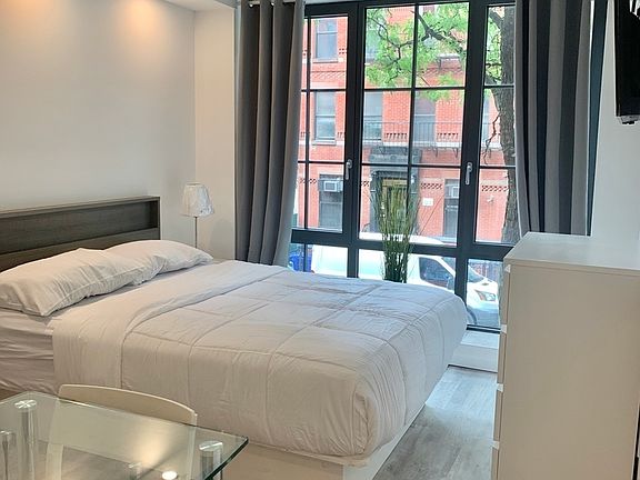 3rd image of 433 W 53rd St #24