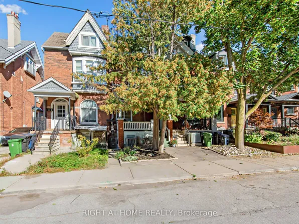 117 Concord Ave, Toronto, ON M6H 2P2