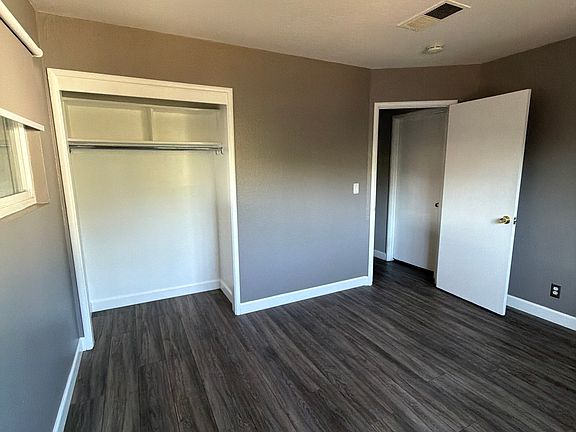 5th image of 474 Southside Dr