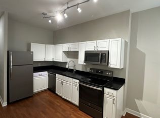 3867 Botanical Ave #2E, Saint Louis, MO 63110