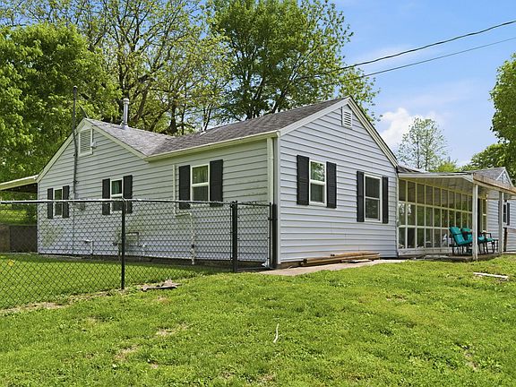4th image of 2415 E Valley Water Mill Road