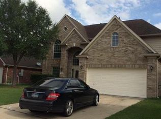 5215 Summer Oak Dr, Pasadena, TX 77505