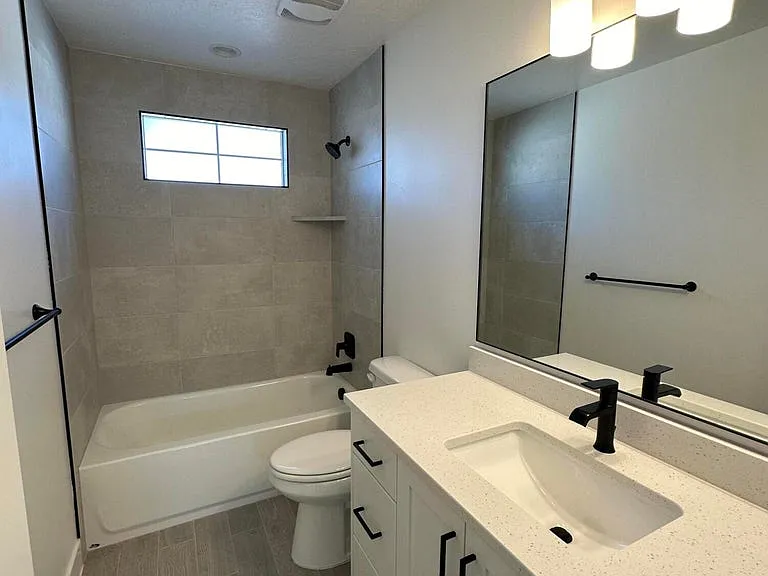 366 N 40 E — Photo 21