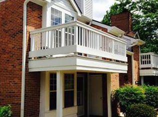 2604G S Arlington Mill Dr #7, Arlington, VA 22206