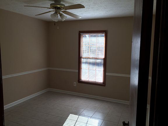 5th image of 1292 Daniel Ln
