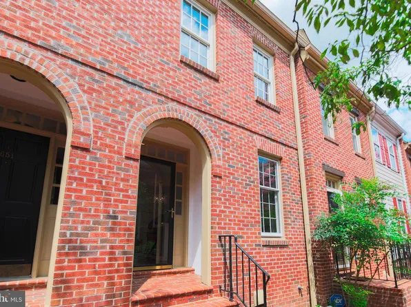 649 S Columbus St, Alexandria, VA 22314