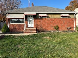 30559 Kerry Ln, Wickliffe, OH 44092