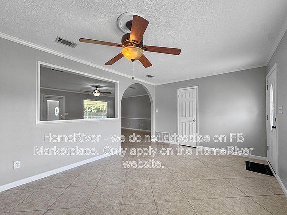 3rd image of 2708 Hillcrest Ave