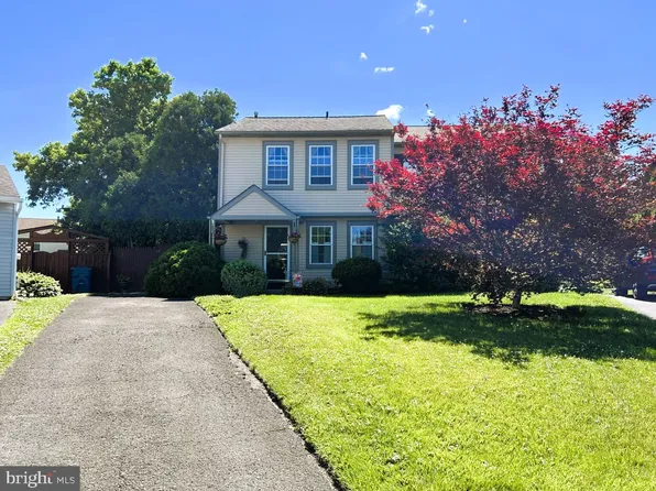 32 Steeplechase Cir, Horsham, PA 19044