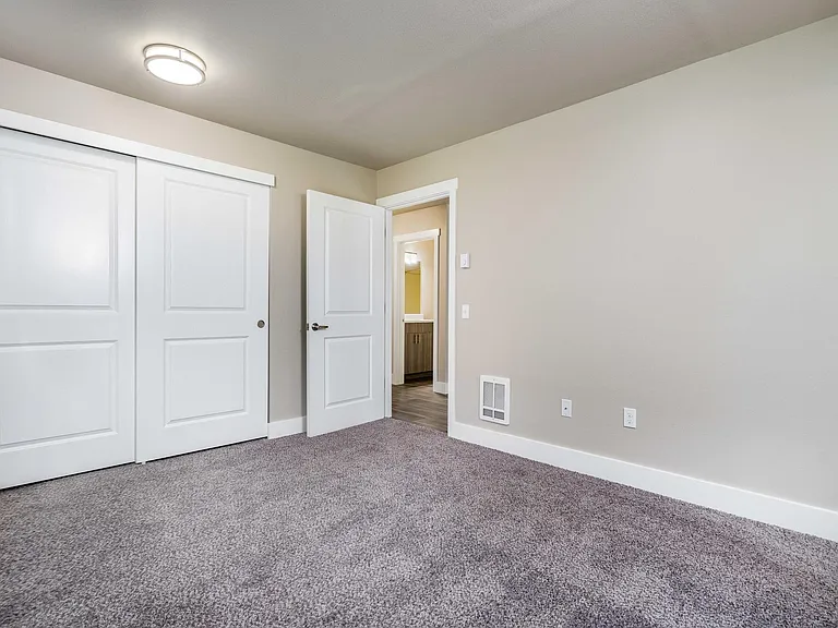 6631 Carleton Ave S — Photo 7