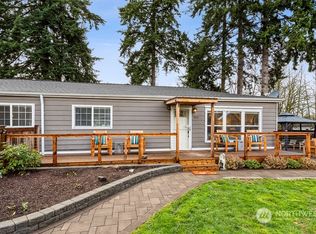 5615 18th Ave SW, Seattle, WA 98106