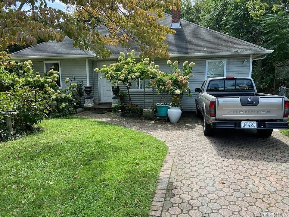 1st image of 2 Pineaire Avenue