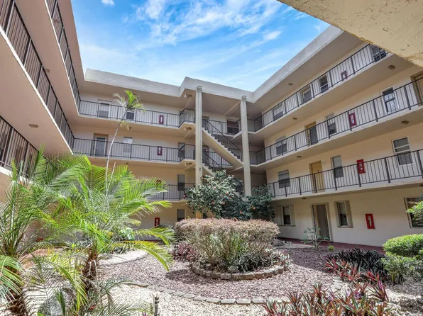 2801 Somerset Drive #112, Lauderdale Lakes, FL 33311