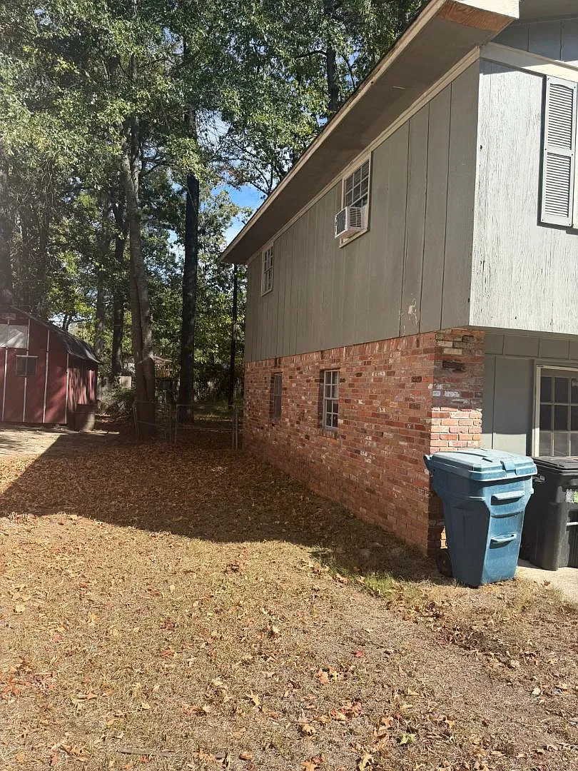 1 Regency Ct — Photo 2
