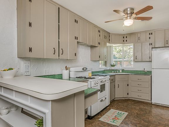 4th image of 3408 Linda Dr