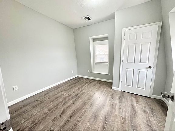 5th image of 14 Windsor St #F