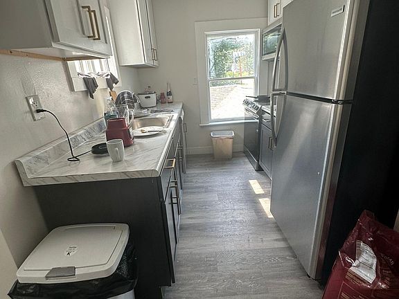 4th image of 321 Route 211 W