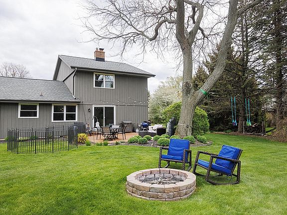 5th image of 4 Cherrywood COURT