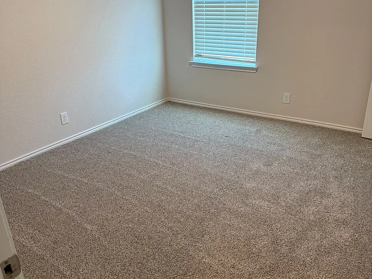 10608 Napoleon St — Photo 7
