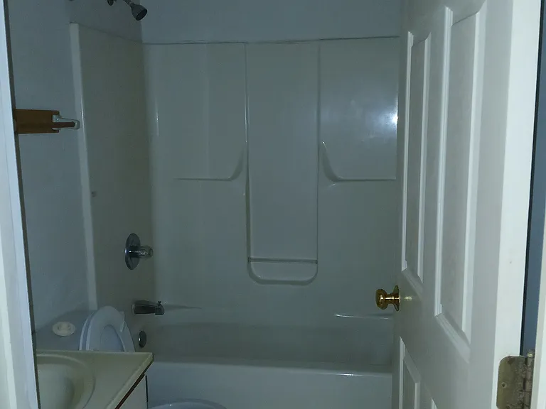 304 College Park Dr #1S — Photo 2