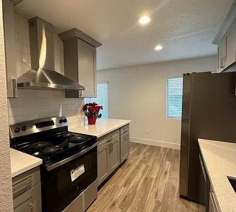 2nd image of 2140 Kearney Ave APT 1