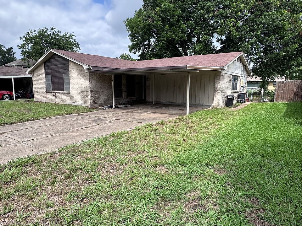 1st image of 3241 Santiago Dr
