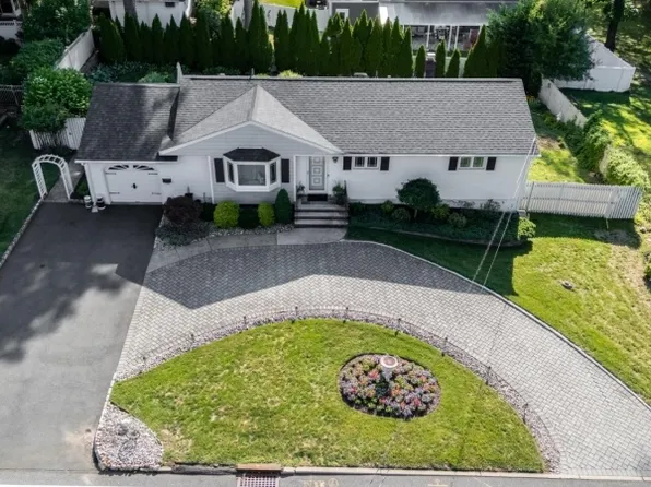 950 Blanch Ave, Norwood Boro, NJ 07648