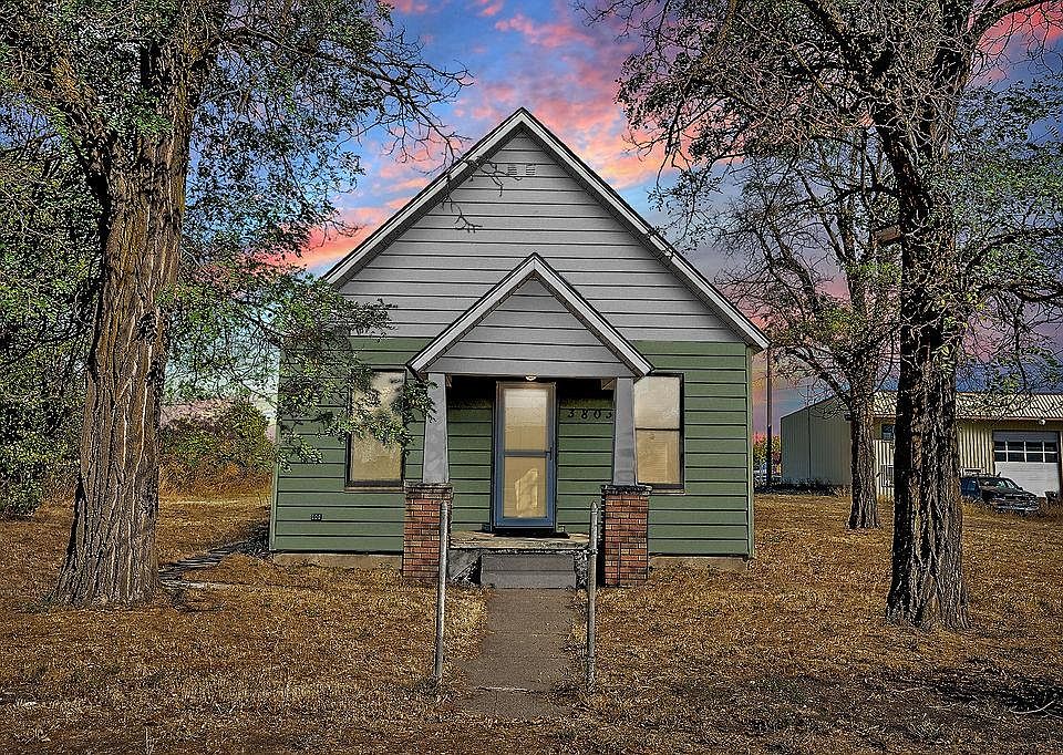 1st image of 3803 E Wellesley Ave