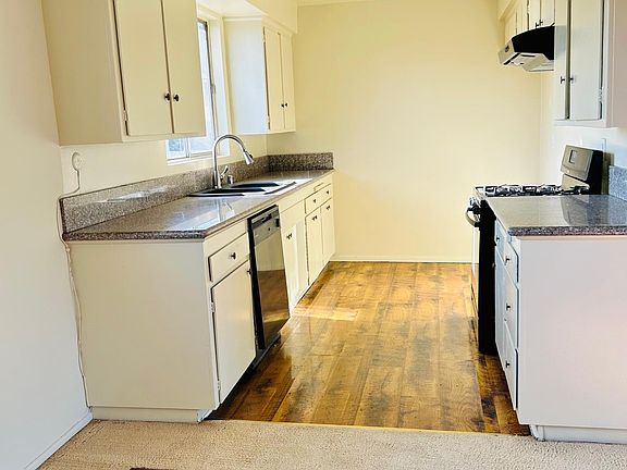 3rd image of 1107 Holly Ave APT 12