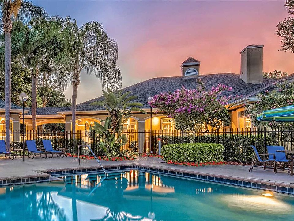 Sawgrass-Cove Pool Night