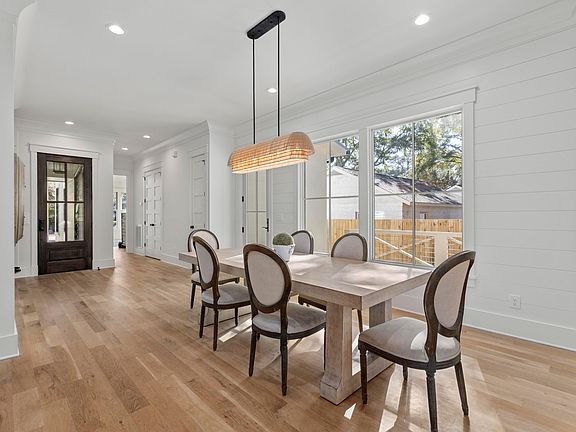 4th image of 680 Atlantic St