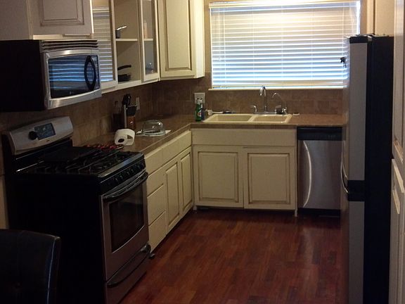 2nd image of 4200 Greenbriar Dr