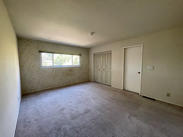 4935 Massachusetts Dr — Photo 8