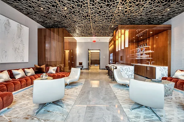 Rented by Compass | media 79