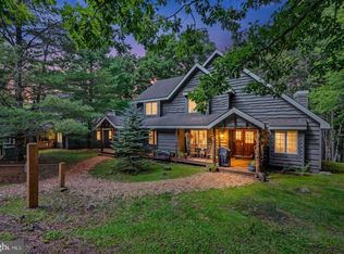 51 Short Hill Rd, Lake Harmony, PA 18624