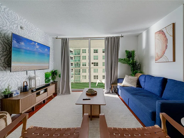 1200 Brickell Bay Dr #1705 — Photo 9