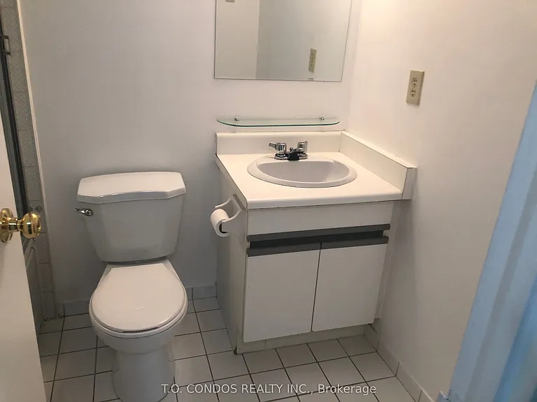 1001 Bay St #404 — Photo 21