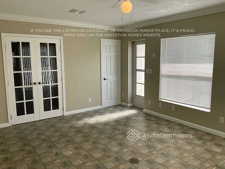 624 SE 18th Ter — Photo 14