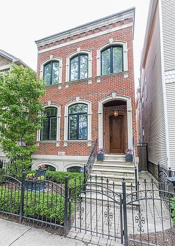 1st image of 3313 N Hoyne Ave #1
