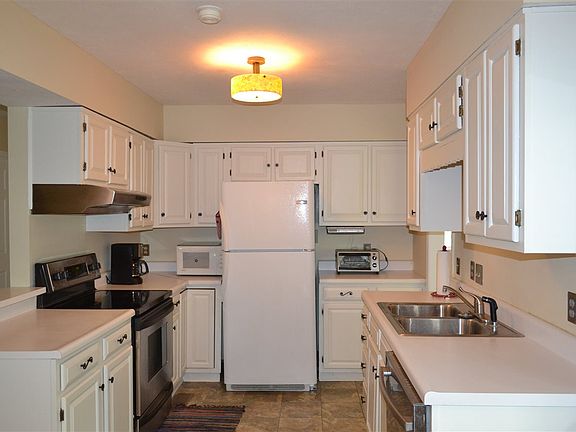 4th image of 2541 Oak Grv