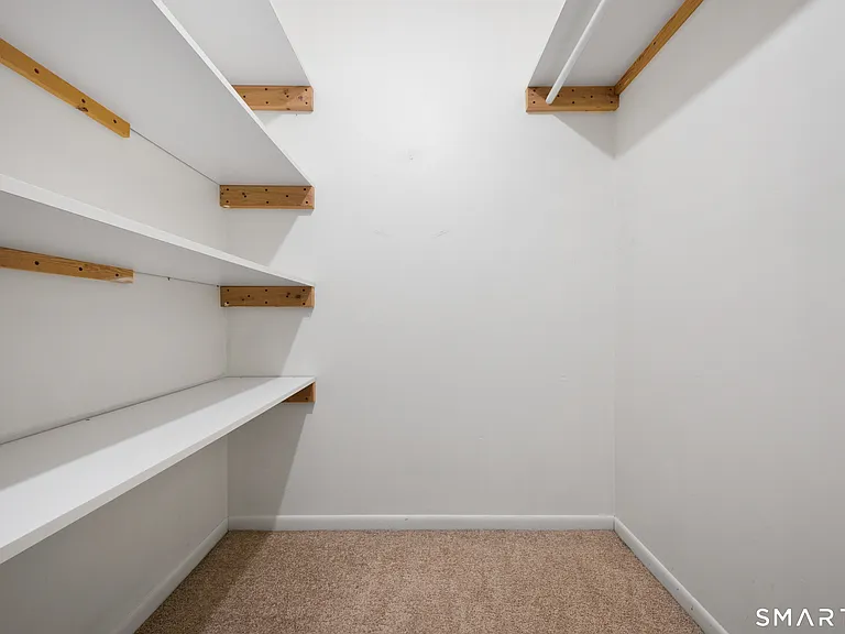 60 Lawn Ave #24 — Photo 21