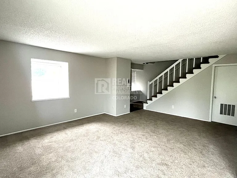 3005 E Fountain Blvd — Photo 4