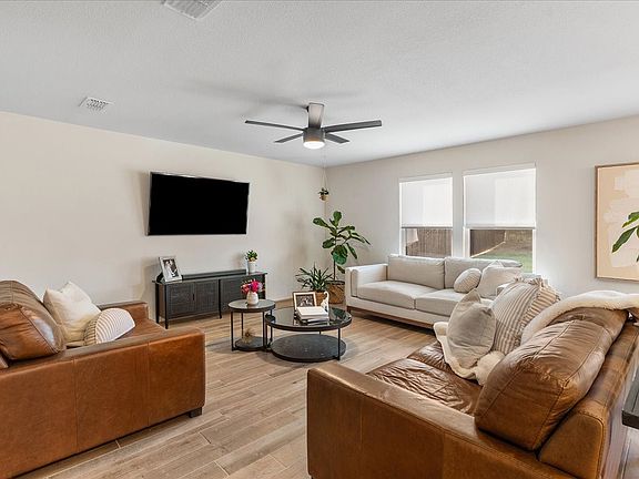 2nd image of 1237 Trace Dr
