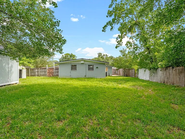 6766 London Bridge Ln — Photo 28