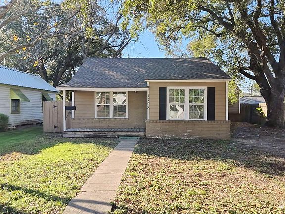 3rd image of 1708 Mulcahy St