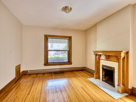 2nd image of 1135 N Corona St #3
