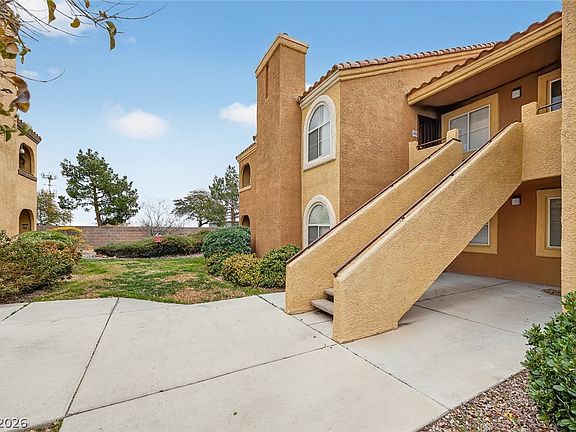 3rd image of 7950 W Flamingo Rd Unit 2056