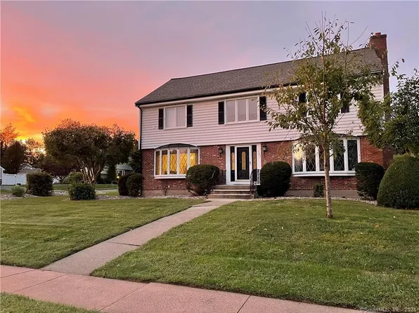 127 Old Common Road, Wethersfield, CT 06109